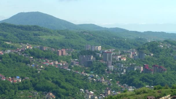 Vistas panorâmicas do centro da cidade de Sochi e da área circundante no Mar Negro — Vídeo de Stock