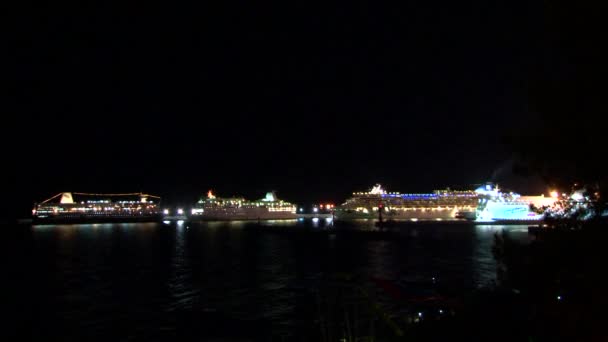 Nacht uitzicht centrum Sotsji tijdens de Olympische spelen in februari 2014 — Stockvideo