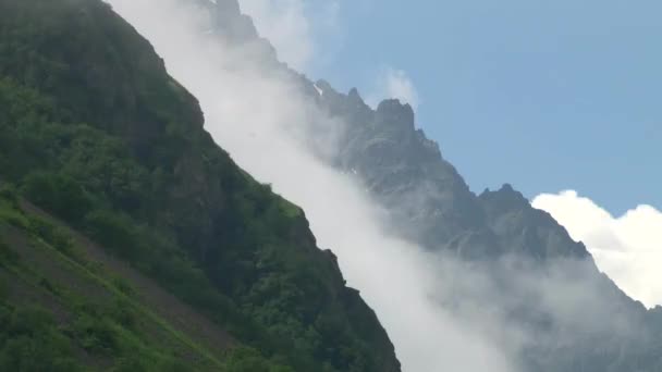 Kurtat Gorge in Ossezia del Nord . — Video Stock