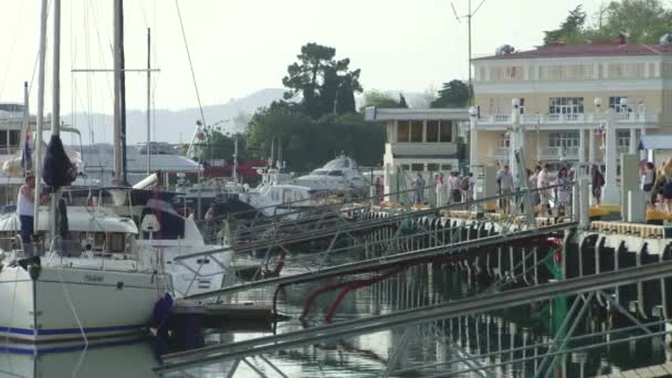 Vista porto marittimo città di Sochi, Russia — Video Stock