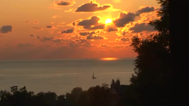 Solnedgång på Svarta havet staden Sochi, Ryssland — Stockvideo