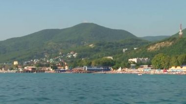 Karadeniz Köyü yaz tatili. Lazarevskoye dağlar. Sochi.