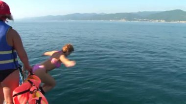 Karadeniz Köyü yaz tatili. Lazarevskoye dağlar. Sochi.