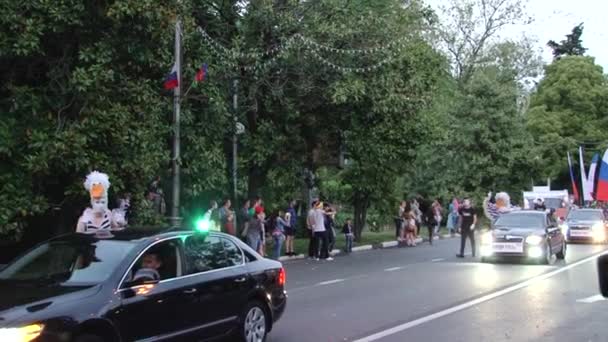 Carnaval festivo na cidade de Sochi, Rússia — Vídeo de Stock