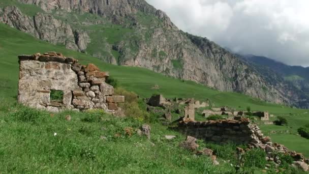 Kurtat Gorge na Ossétia do Norte-Alânia, Cáucaso, Rússia — Vídeo de Stock