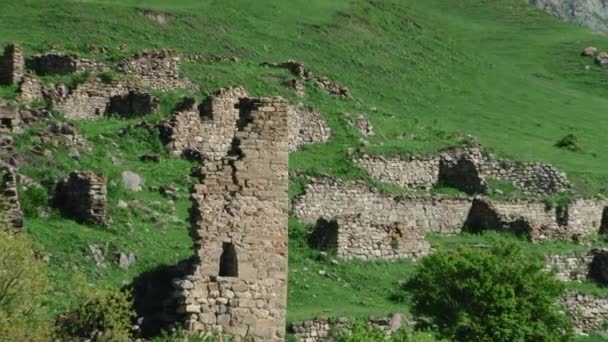 Kurtat Gorge na Ossétia do Norte-Alânia, Cáucaso, Rússia — Vídeo de Stock