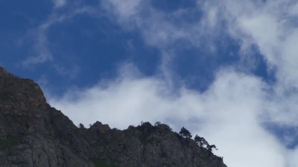 Kurtat Gorge in Noord-Ossetië-Alanië, de Kaukasus, Rusland — Stockvideo