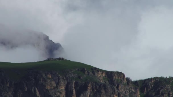 자연 Kurtat 협곡 북쪽 Ossetia, 코 카 서 스, 러시아. — 비디오