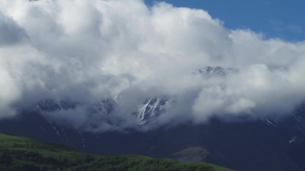 Natur Kurtat Gorge i Nordossetien, Kaukasus, Ryssland. — Stockvideo