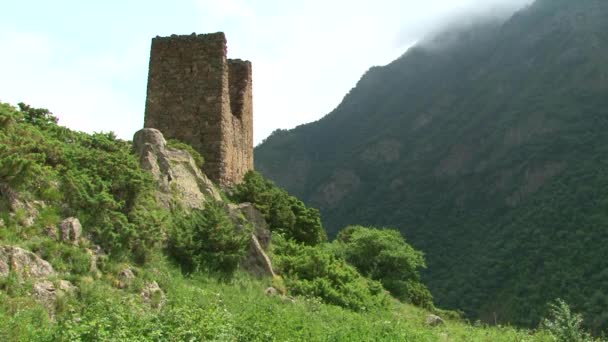 Natureza Kurtat Gorge na Ossétia do Norte, Cáucaso, Rússia . — Vídeo de Stock