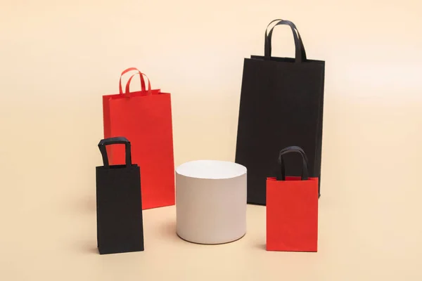 Concept Black Friday Maquette Sacs Provisions Papier Noir Rouge Sur — Photo