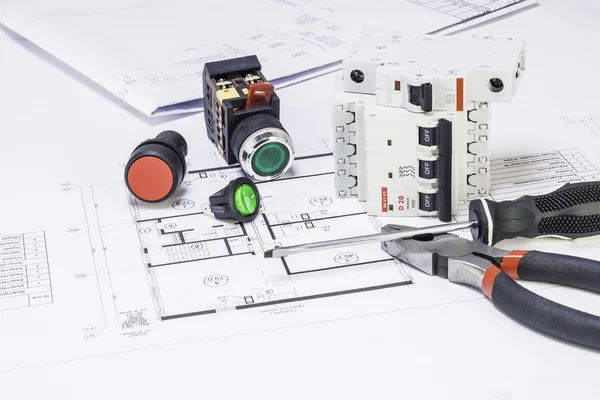 Elektrik bileşenleri. Anahtarı