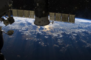 Dünyamız uzaydan geliyor. Bu görüntünün unsurları Nasa tarafından desteklenmektedir