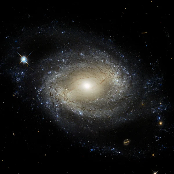 查看图像的银河系统隔离此图像由美国国家航空航天局提供的元素 — 图库照片