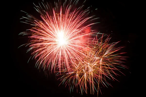 Yeni yıl kutlamaları havai fişek.