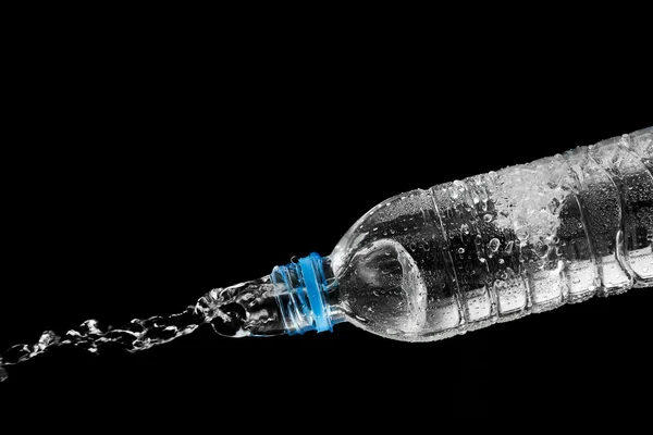 Bottiglia di acqua di plastica. — Foto Stock