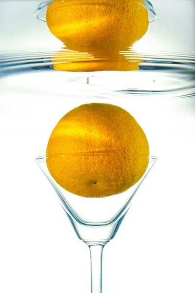 Orange en verre . — Photo