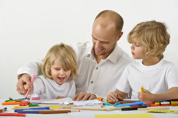 Father teaching children — Stock Photo, Image