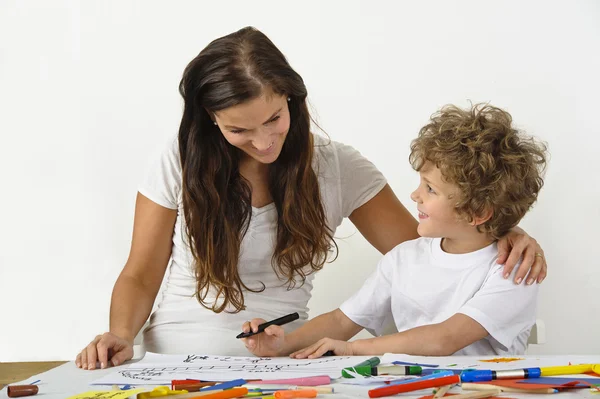 Learning to draw with mother — Stock Photo, Image