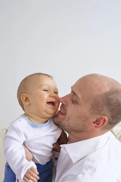 Pai e bebê — Fotografia de Stock