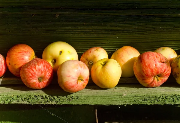 Apples, apple, fruit, red, background, fresh, autumn, fall — Stock Photo, Image