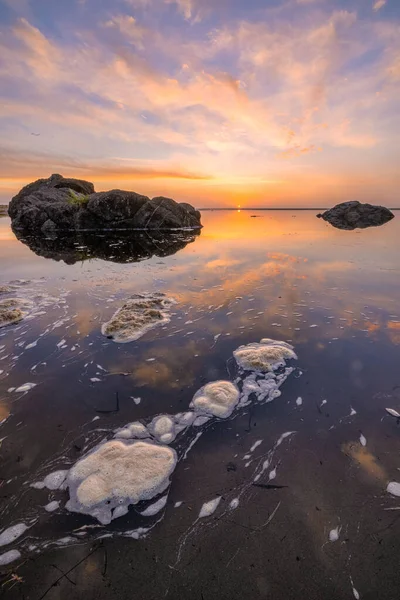 Rocky Beach 'te gün batımı, Kuzey Kaliforniya Sahili — Stok fotoğraf