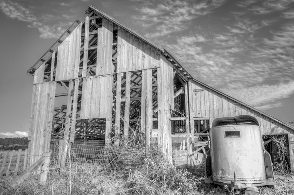 Verlaten schuur — Stockfoto