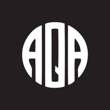 Siyah arkaplan üzerinde AQA harf logosu tasarımı. QA yaratıcı harflerin baş harfleri logo kavramı. QA harf tasarımı.. 