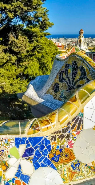 Mozaik kanepe Gaudi, Parc Guell, Barselona, İspanya