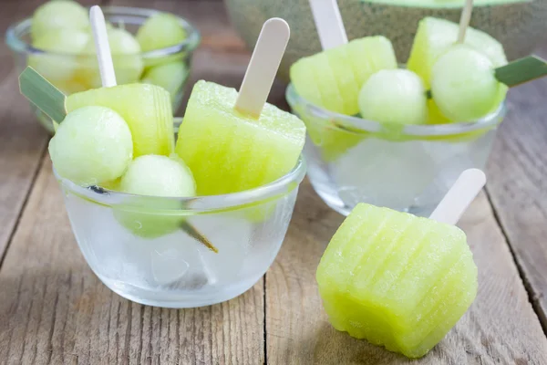 Paletas de melón caseras en el vaso — Foto de Stock