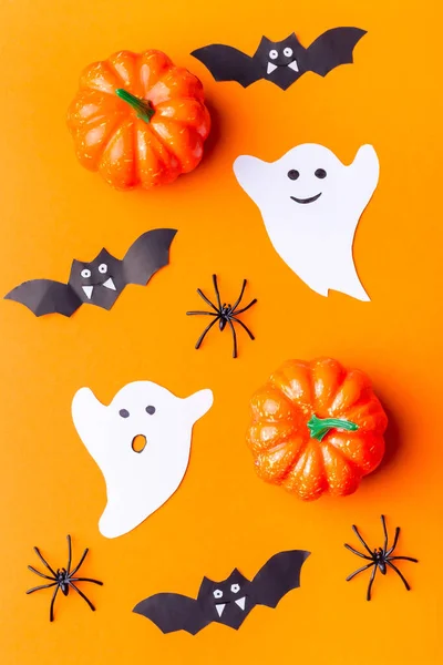 Halloween Pozadí Web Pavouci Duchové Netopýři Dýně Oranžovém Papíru Vertikální — Stock fotografie