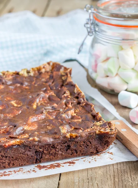 Homemade brownies with marshmallow — Stock Photo, Image