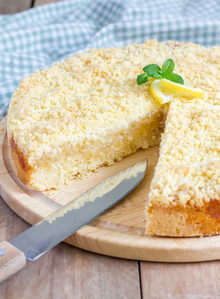 Homemade shortcrust lemon pie, closeup — Stock Photo, Image