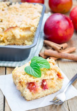 Ev yapımı Erik Kek pasta