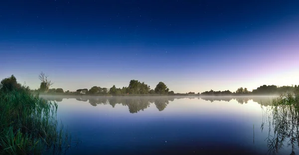 Mañana Serenidad Por Lago Romance Cielo Estrellado — Foto de Stock