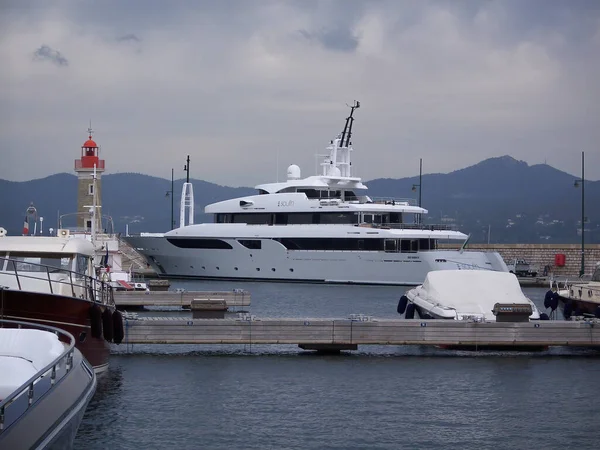 Svatý Tropez Francie Května 2018 Německý Fotograf Navštěvující Francouzskou Riviéru — Stock fotografie