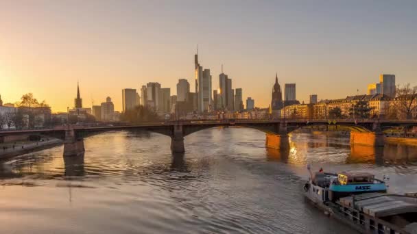 Time Lapse Una Puesta Sol Frankfurt Con Río Main Algunos — Vídeos de Stock