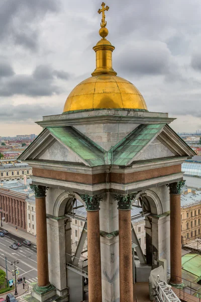 Vy från pelargången i St. Isaacs Cathedral, Sankt Petersburg, Ryssland — Stockfoto