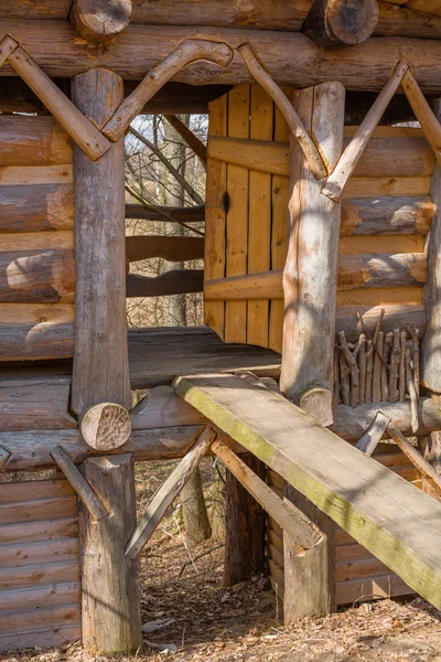 Houten poort traditionele rustieke stijl Rusland — Stockfoto