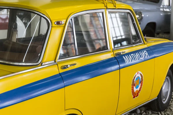 Vista dell'auto sovietica vintage della polizia — Foto Stock