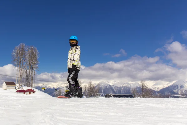 Retrato de jovem snowboarder — Fotografia de Stock