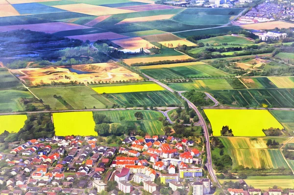 Hermosa vista aérea con campos cultivados y pintura colorida del pueblo —  Fotos de Stock