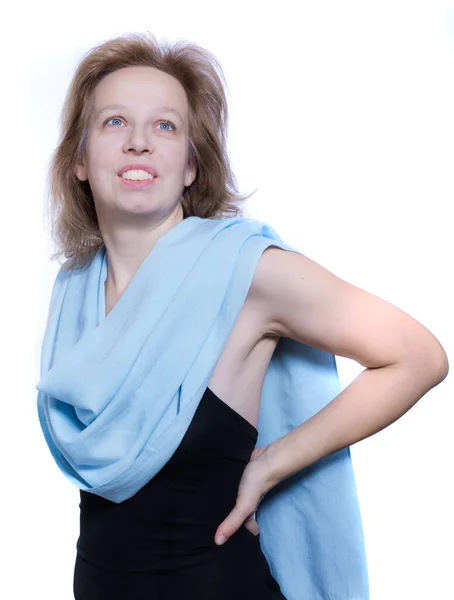 Fröhliche 40-jährige Frau mit blauem Halstuch — Stockfoto