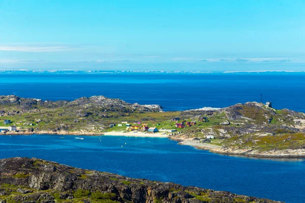 バレンツ海の美しい北極の夏の風景 — ストック写真