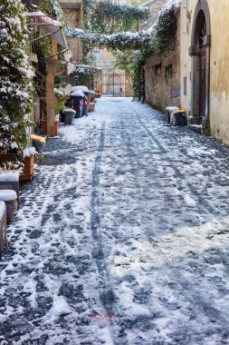 Eski şehirde kar, Orvieto, Umbria, İtalya.