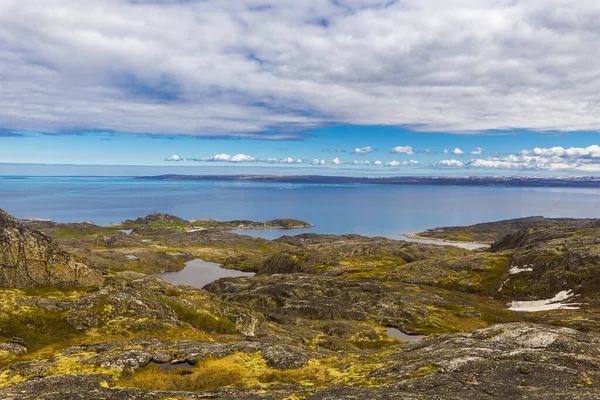 Hermoso paisaje ártico de verano —  Fotos de Stock