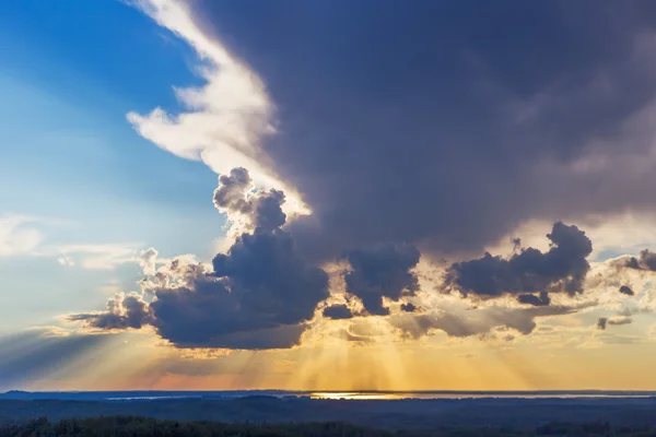 Sunset with dramatic sky — Stock Photo, Image