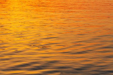 Gün batımı doku su