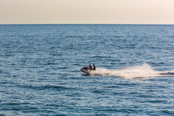 Deniz sürme insanlar Kayak jet