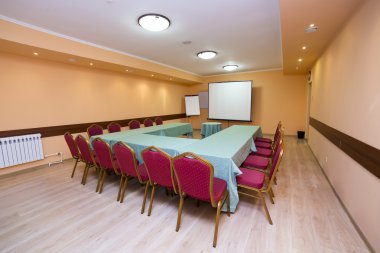 Boş konferans salonu